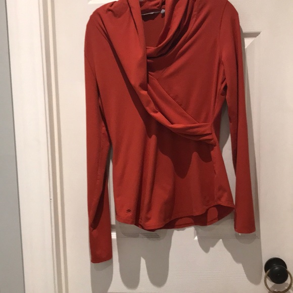 Athleta Tops - Athleta burnt orange gathered cinch top SZ med